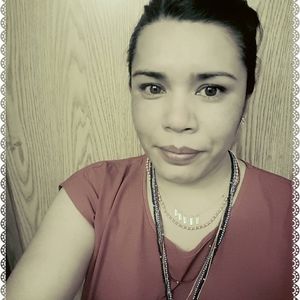 Meet your Posher, Azucena